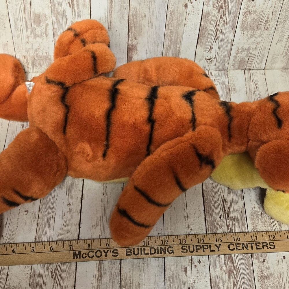 VTG Disney Store Exclusive  Tigger 19" Plush Winnie the Pooh Authentic - Picture 9 of 12
